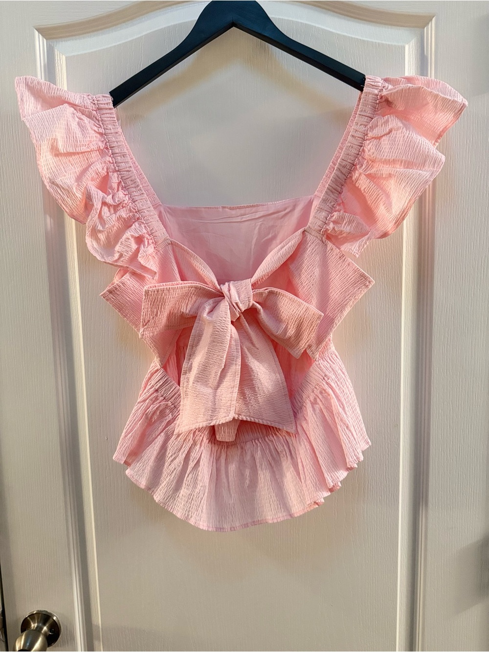 Francesca’s Pink Ruffle Peplum Crop Top Open Back Bow Tie Size Large NWT - Picture 3 of 8
